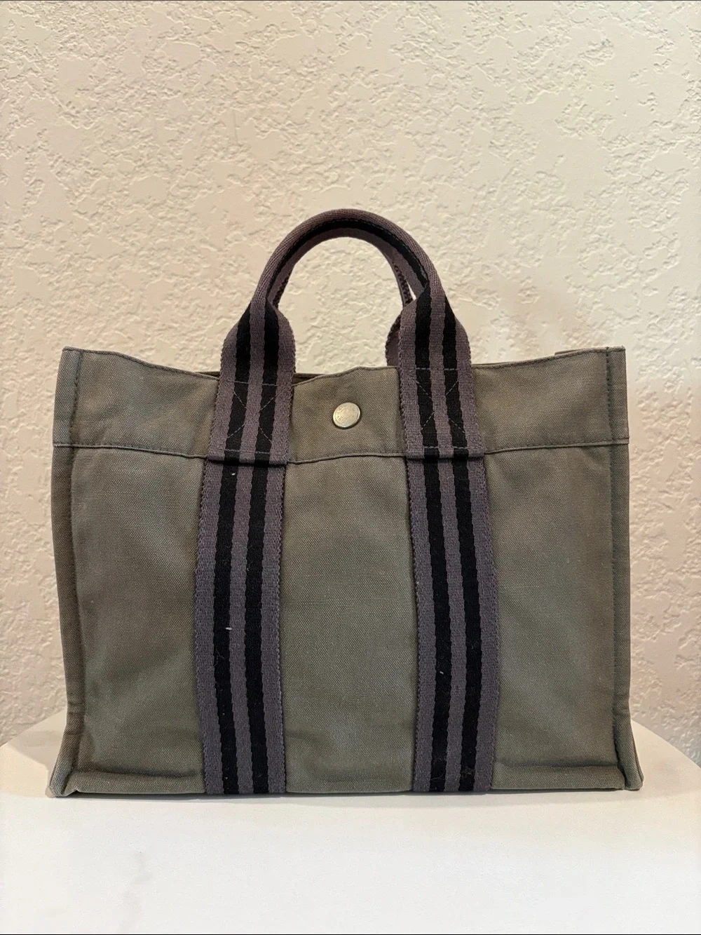 Hermes 8.5x 11.5” Canvas Tote Unisex Grey Handbag